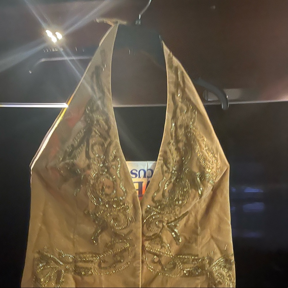 Vest - Picture 2 of 3